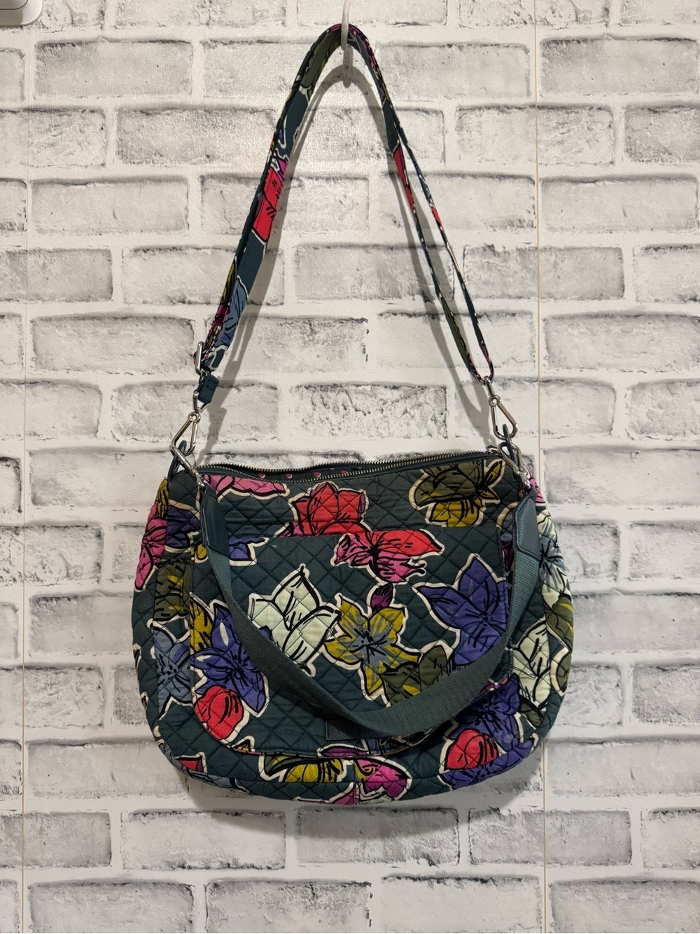 Vera Bradley falling leaves Carson crossbody green floral bag